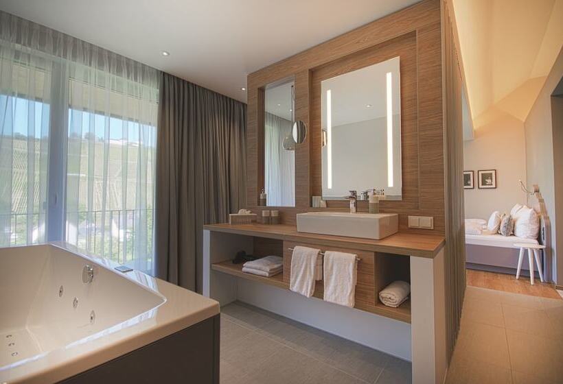 带按摩浴盆的套房, Restaurant Zur Marienburg