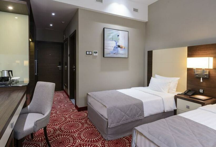 חדר סטנדרט, Senator