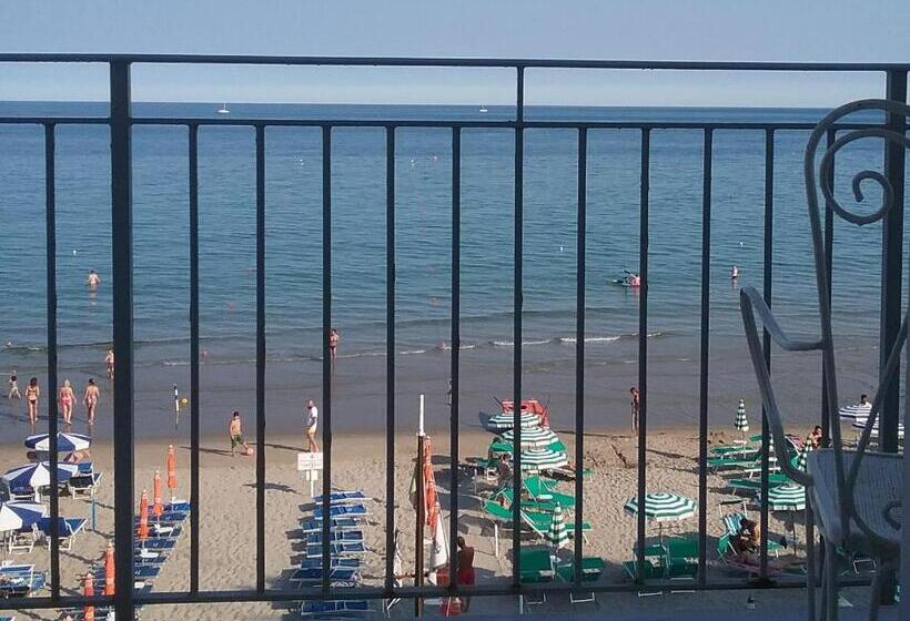 海景标准间带阳台, Tirreno