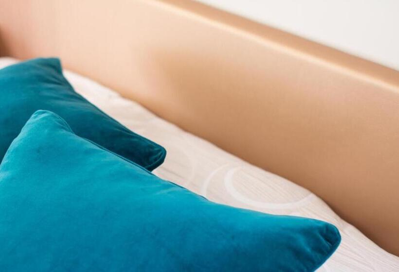 Номер Стандарт, Villa Oliva Boutique Rooms & Spa Zamárdi