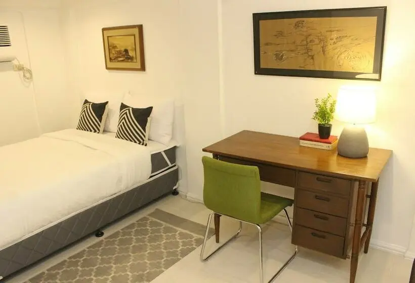スタンダードルーム, The White B&b Bacolod