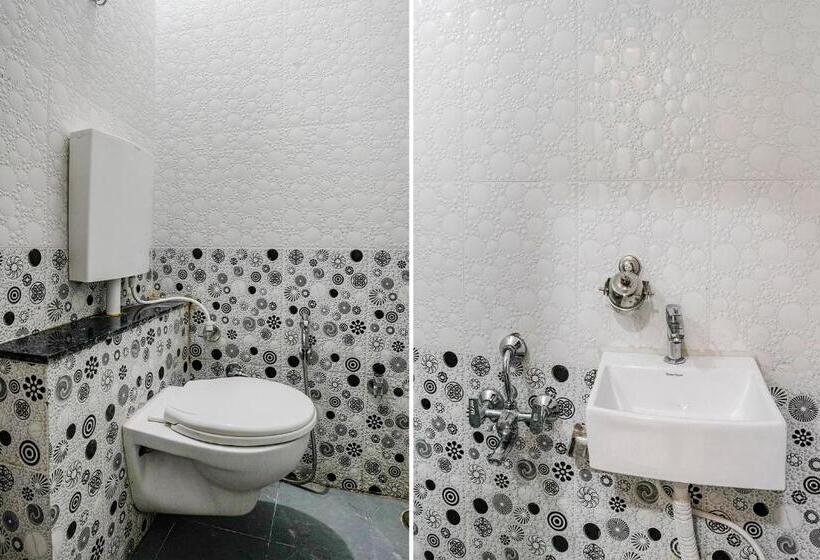 Quarto Deluxe, Fabhotel The Regal Inn