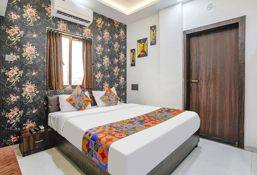 Quarto Deluxe, Fabhotel The Regal Inn