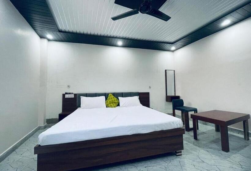 デラックスルーム, Goroomgo Ayodhya Dham Guest House Ayodhya