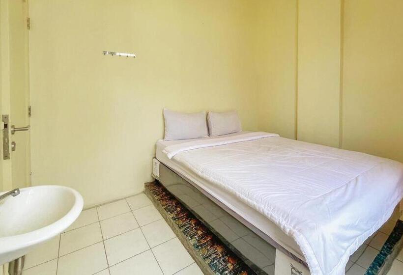 标准间, Reddoorz Near Soekarno Hatta Airport 3