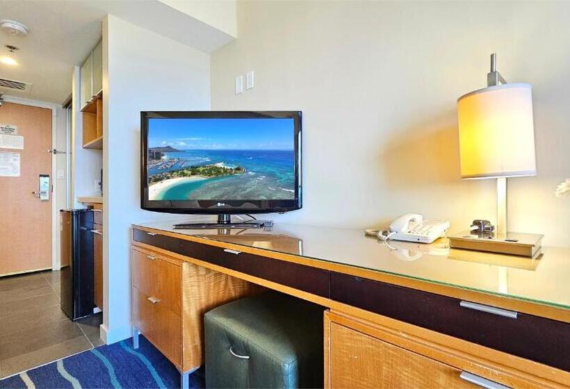 חדר דלוקס, Ocean View Room At Ala Moana Fees Include