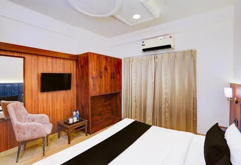 اتاق کلاسیک سه تخته, Super Townhouse Prince Chowk Near Railway Station