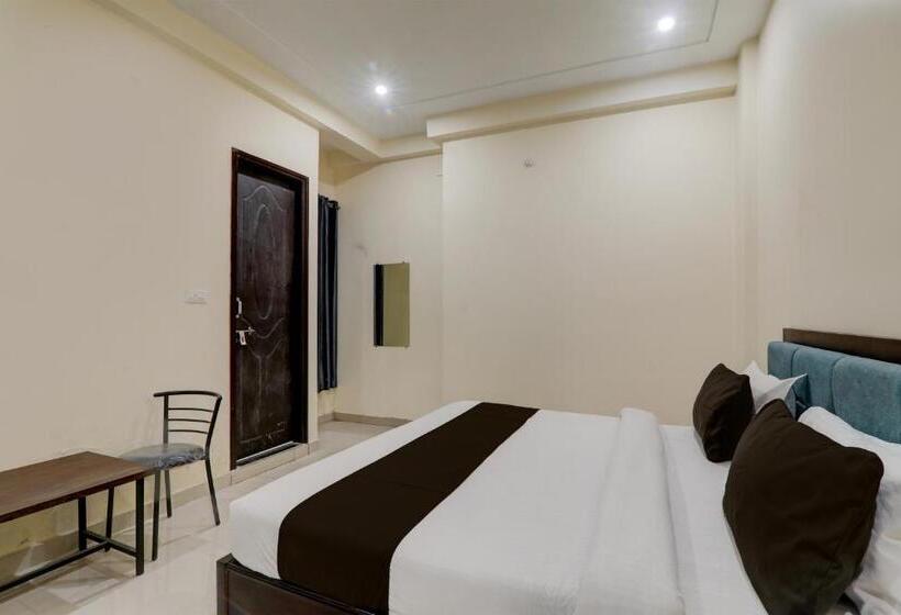 Номер Стандарт, Oyo Flagship Hotel Jp International