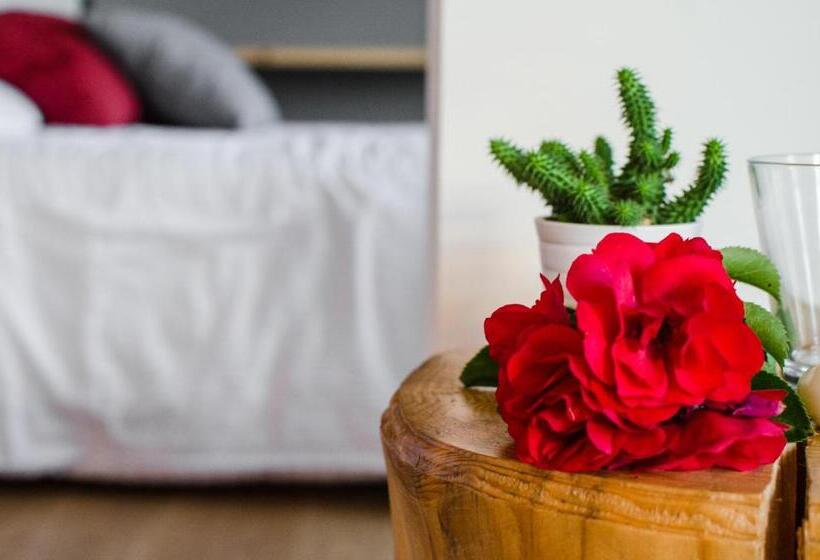 סוויטה משפחתית, B&b Lupo