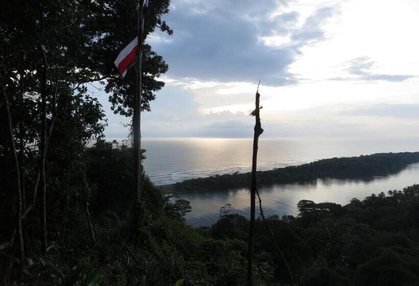 اتاق استاندارد سه تخته با چشمانداز باغ, Gecko De Tortuguero