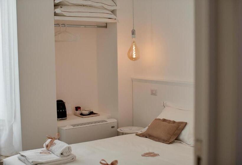 חדר סטנדרט עם מיטת קינג, Iulius Suite & Spa