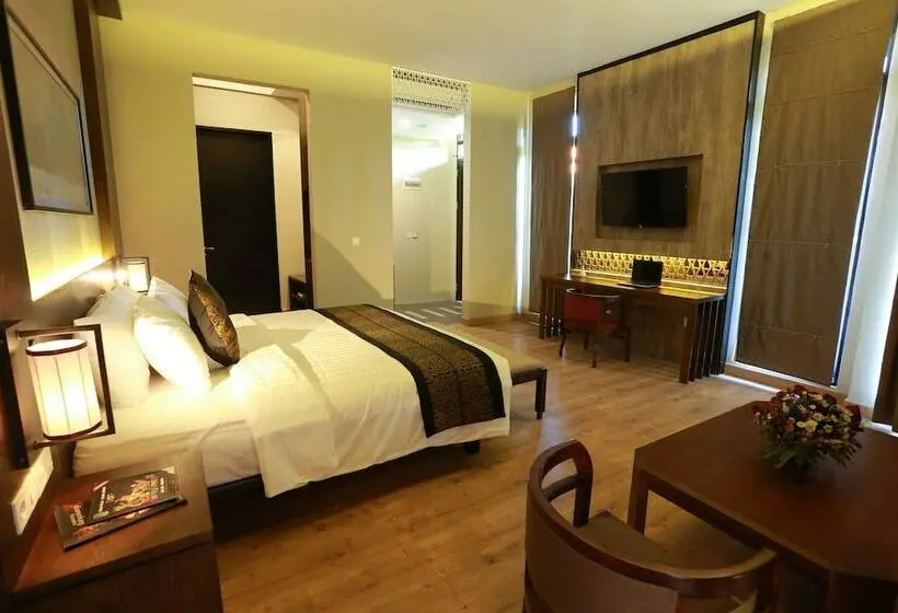 ビラホテル１ベッドルーム, él Hotel Royale Banyuwangi