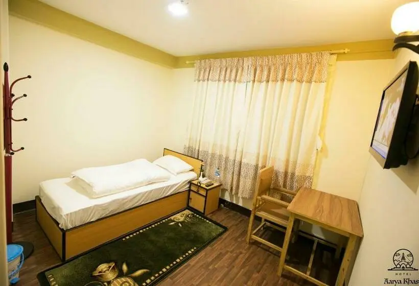 اتاق استاندارد یک نفره, Aarya Chaitya Inn