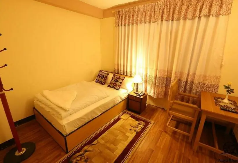 اتاق استاندارد, Aarya Chaitya Inn