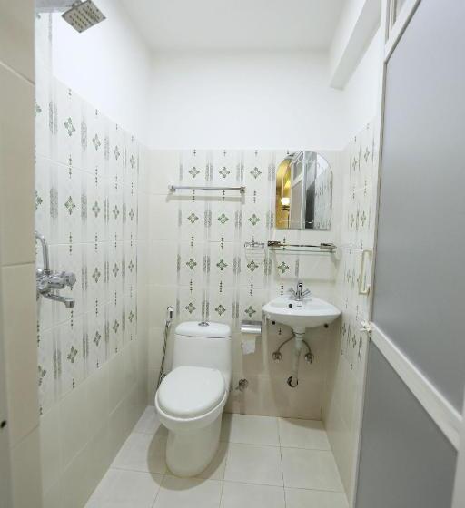 اتاق استاندارد, Aarya Chaitya Inn