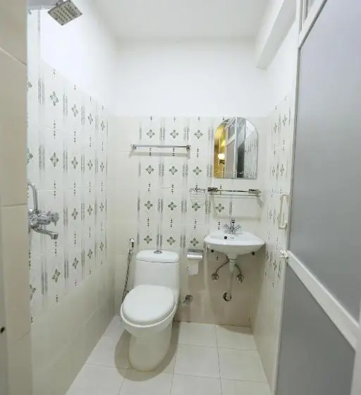 اتاق استاندارد, Aarya Chaitya Inn