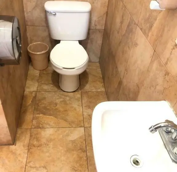 اتاق اکونومی یک تخته, Casablanca Tuxtla