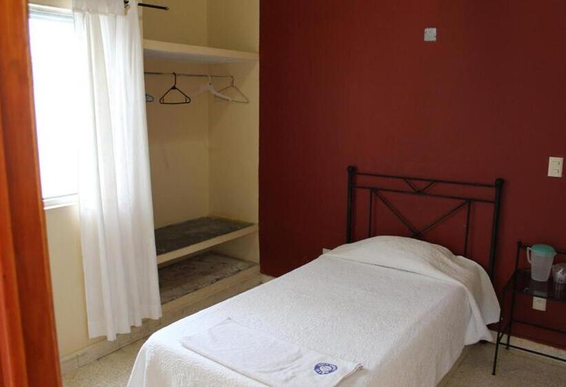 이코노미 싱글 룸, Casablanca Tuxtla