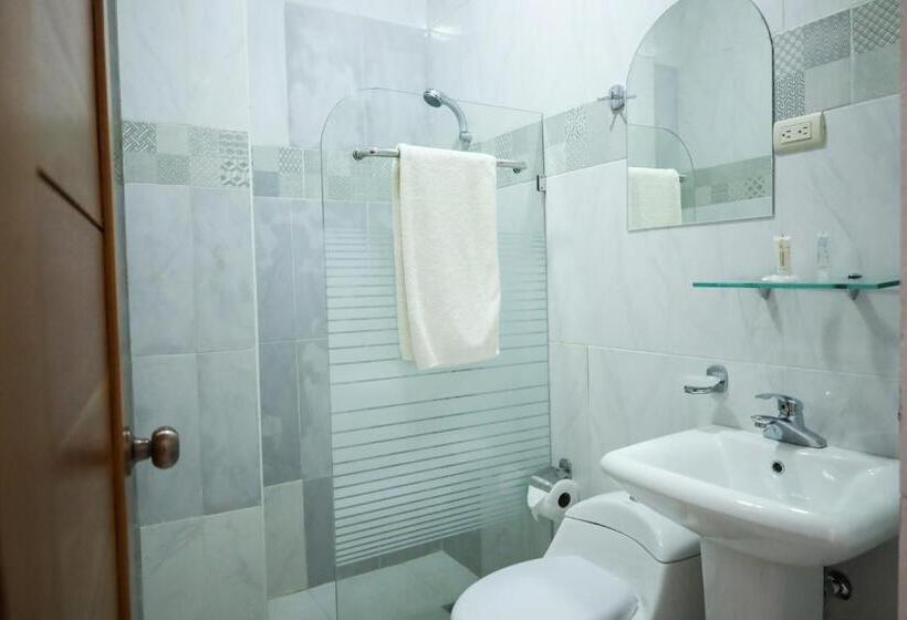 استودیوی استاندارد, Cataleya