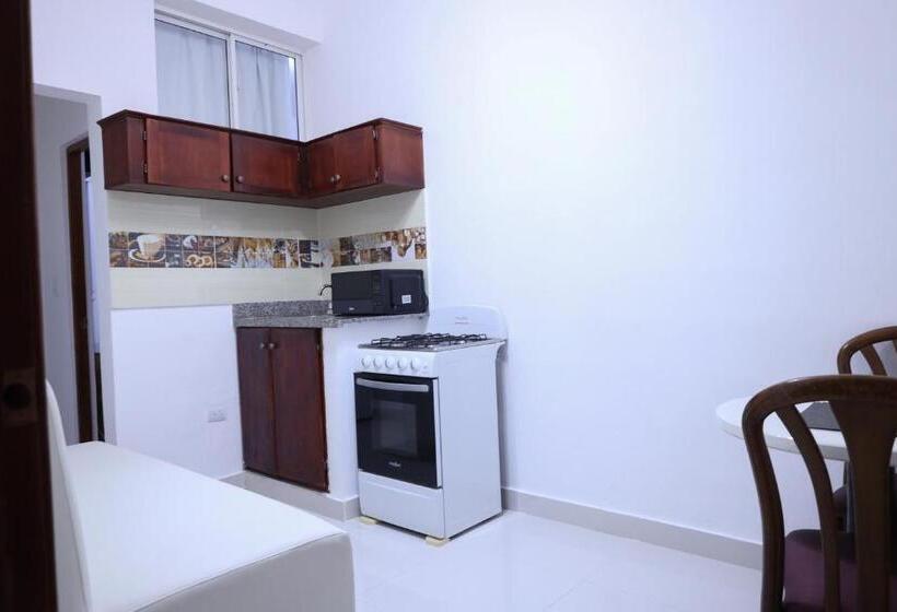 استودیوی استاندارد, Cataleya