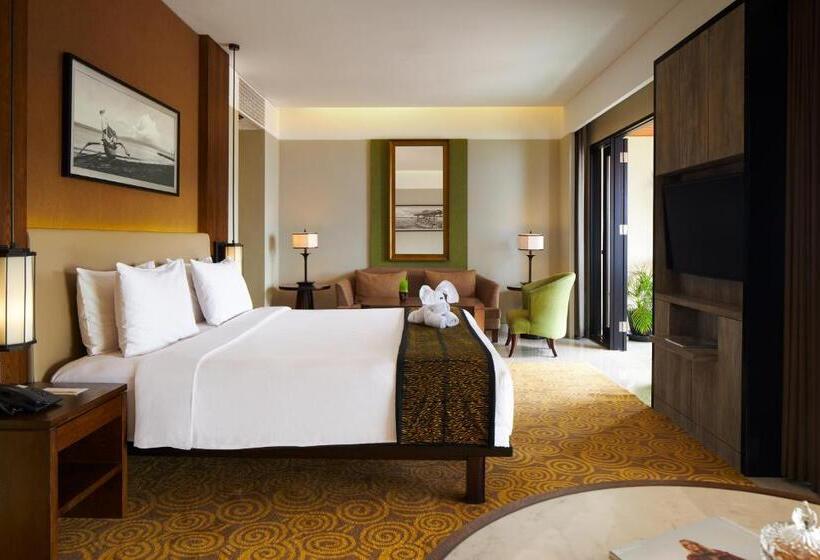 جناح جونيور, él Hotel Royale Banyuwangi