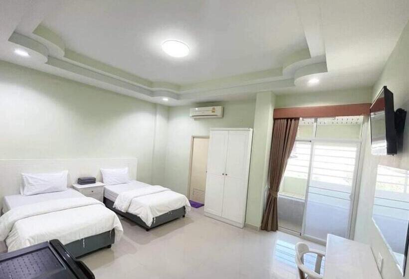 آپارتمان 1 خوابه, Grand Charoonrat Apartment