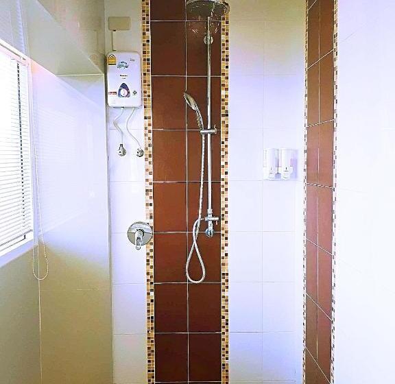 آپارتمان 1 خوابه, Grand Charoonrat Apartment