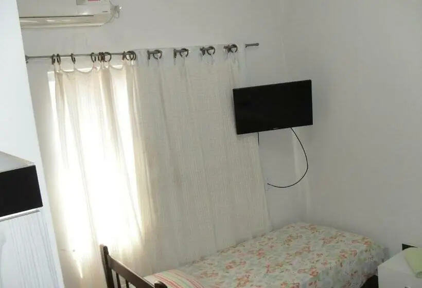 Deluxe Kolmen Hengen Huone, Niterói