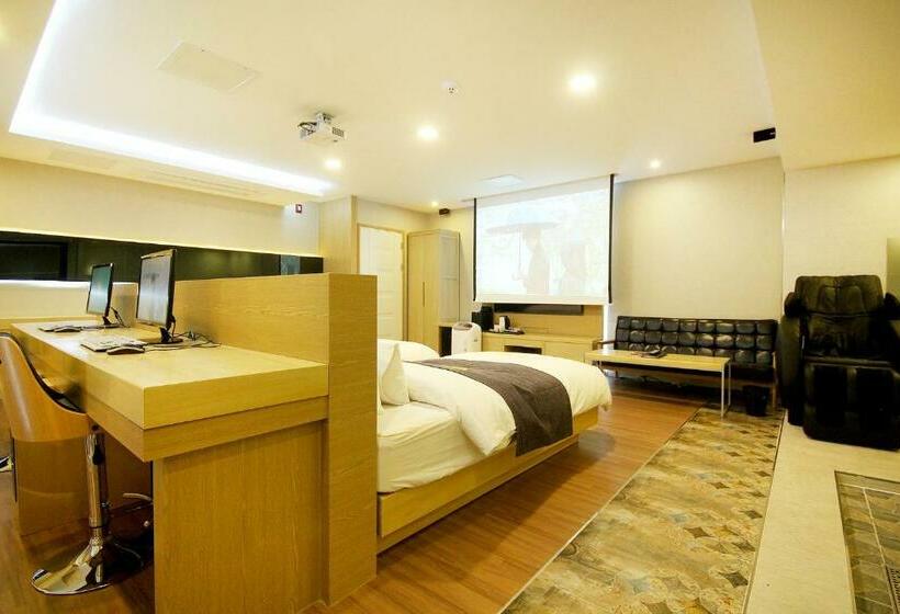 디럭스 패밀리 룸, No.1 New Yorker