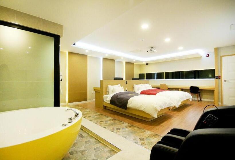 디럭스 패밀리 룸, No.1 New Yorker