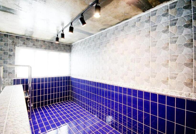 전용 풀장 스위트, No.1 New Yorker