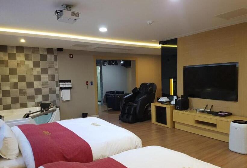 스위트, No.1 New Yorker