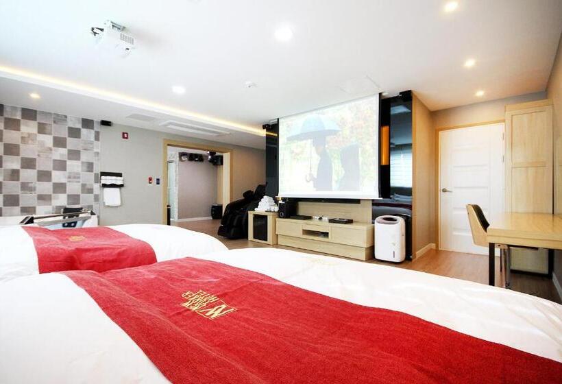 스위트, No.1 New Yorker