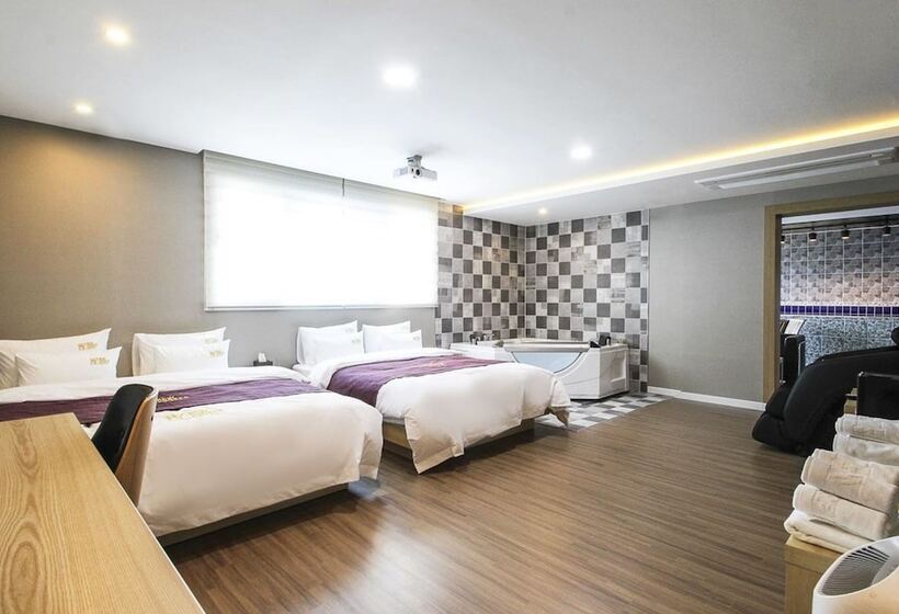 스위트, No.1 New Yorker