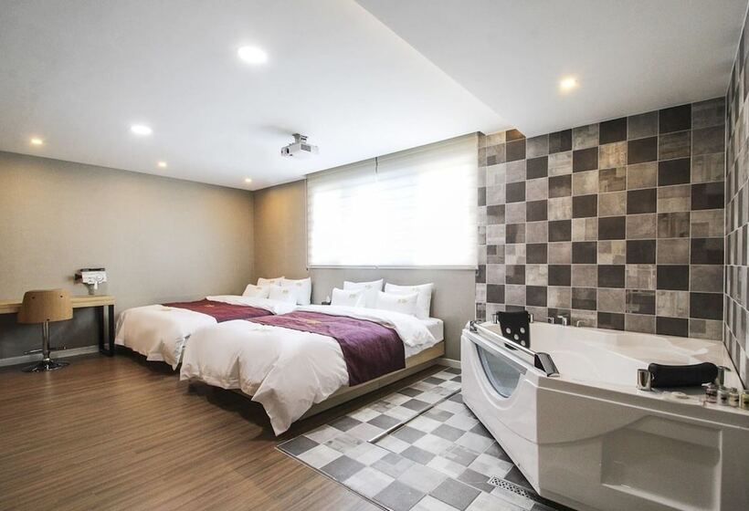 스위트, No.1 New Yorker