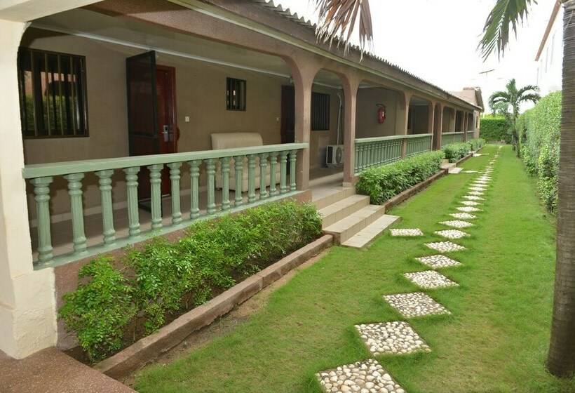 اتاق استاندارد با چشم‌انداز دریا, Novela Star