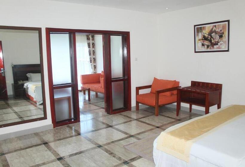 سوییت جونیور, Novela Star