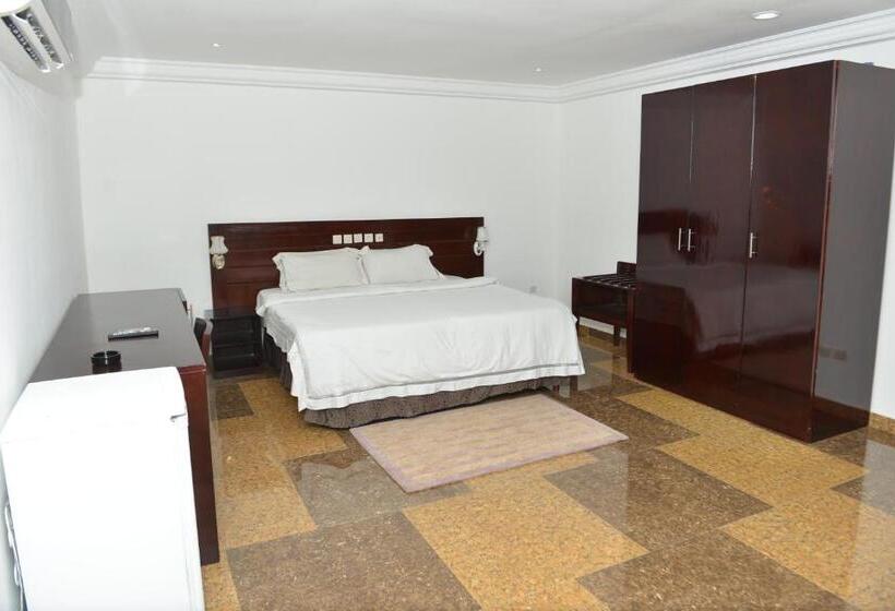 اتاق سوپریور, Novela Star