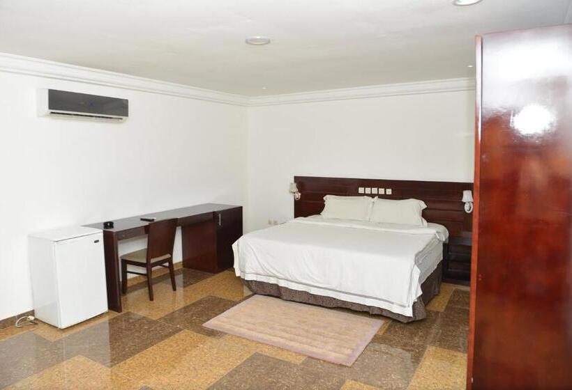 اتاق سوپریور, Novela Star