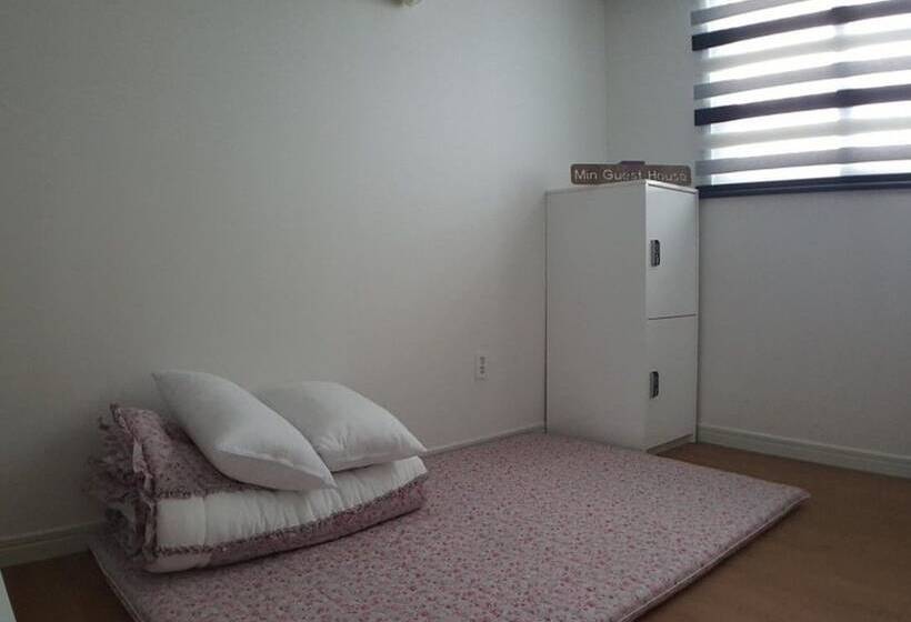 اتاق استاندارد, Min Guest House   Hostel