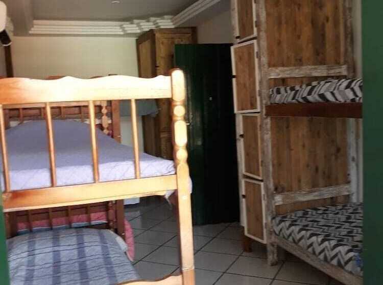 سرير فى غرفة مشتركه, Hospedaria O Portal   Hostel