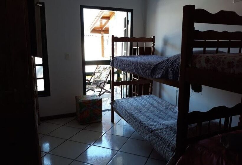 سرير فى غرفة مشتركه, Hospedaria O Portal   Hostel