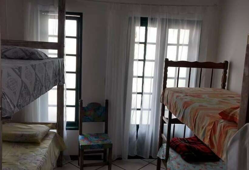 سرير فى غرفة مشتركه, Hospedaria O Portal   Hostel