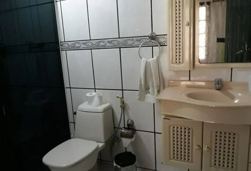 غرفة قياسية حمام مشترك, Hospedaria O Portal   Hostel