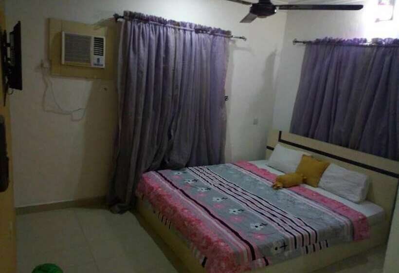 اتاق اکونومی, Buggatti Hotel And Suites