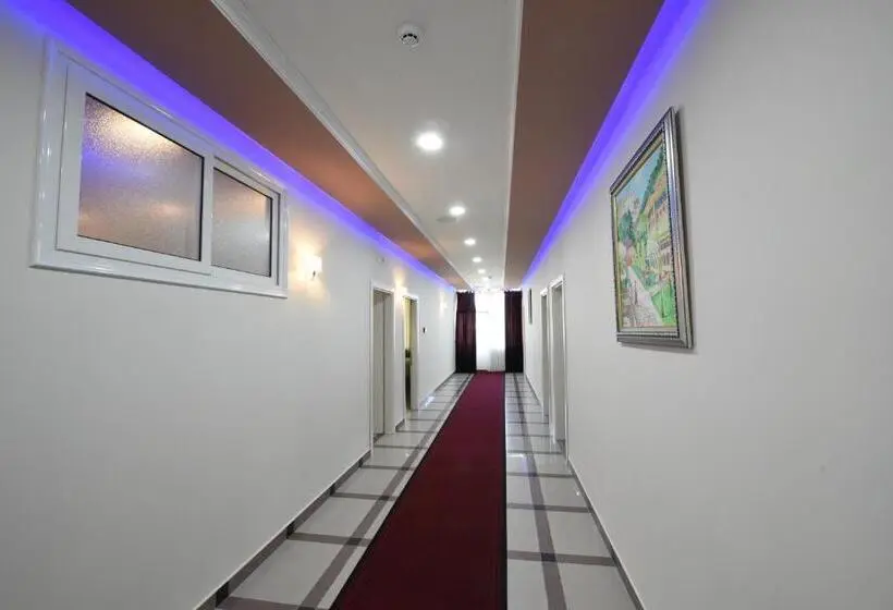 اتاق استاندارد با چشمانداز باغ, Buna Park