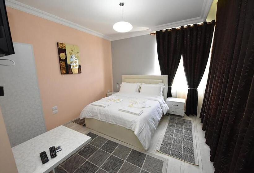 스탠다드 룸, Buna Park