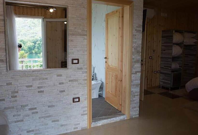 디럭스 룸, Buna Park