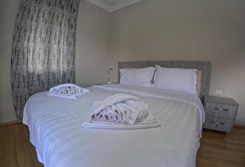 스탠다드 발코니 룸, Buna Park