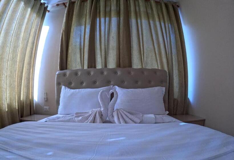 스탠다드 발코니 룸, Buna Park